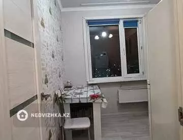 2-комнатная квартира, этаж 8 из 9, 52 м²