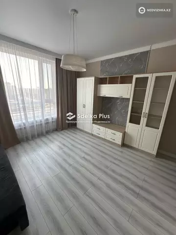 1-комнатная квартира, этаж 10 из 12, 40 м²