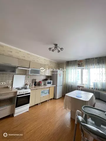 2-комнатная квартира, этаж 2 из 18, 65 м²