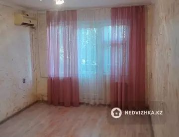 1-комнатная квартира, этаж 4 из 5, 33 м²