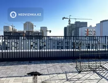 4-комнатная квартира, этаж 5 из 5, 200 м²