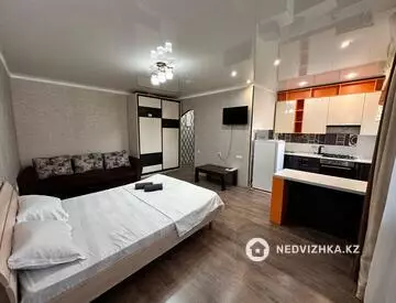 1-комнатная квартира, этаж 4 из 5, 40 м², посуточно