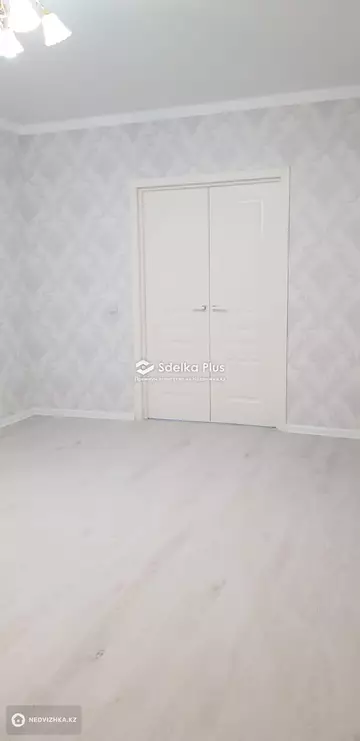 2-комнатная квартира, этаж 4 из 12, 65 м²