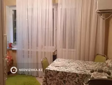 2-комнатная квартира, этаж 4 из 6, 52 м²