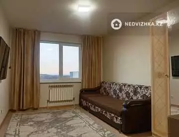 1-комнатная квартира, этаж 10 из 12, 44 м²