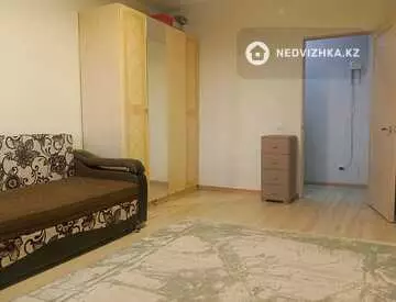 1-комнатная квартира, этаж 10 из 12, 44 м²