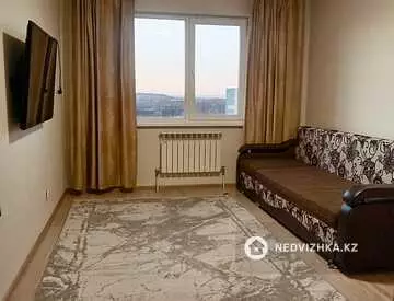 1-комнатная квартира, этаж 10 из 12, 44 м²