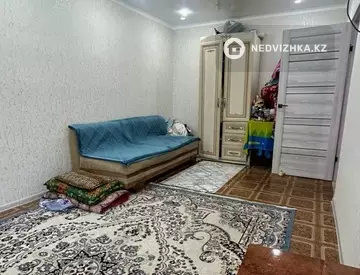 1-комнатная квартира, этаж 3 из 5, 32 м²