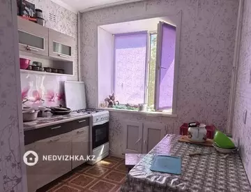 1-комнатная квартира, этаж 3 из 5, 32 м²