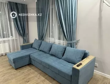 2-комнатная квартира, этаж 8 из 19, 60 м², на длительный срок