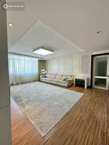 4-комнатная квартира, этаж 6 из 26, 137 м²