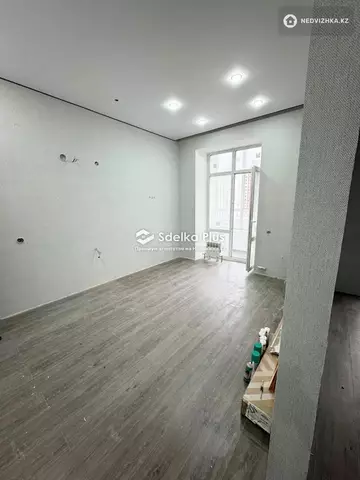 1-комнатная квартира, этаж 10 из 12, 39 м²