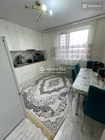 2-комнатная квартира, этаж 4 из 9, 60 м²