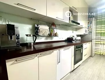 3-комнатная квартира, этаж 1 из 9, 79 м²