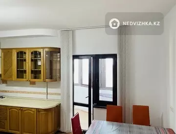 5-комнатная квартира, этаж 9 из 9, 190 м²