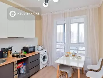 1-комнатная квартира, этаж 10 из 22, 36 м²