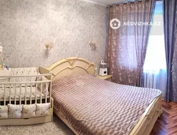 4-комнатная квартира, этаж 5 из 5, 82 м²