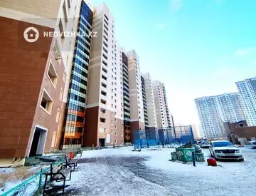 2-комнатная квартира, этаж 15 из 19, 83 м², на длительный срок