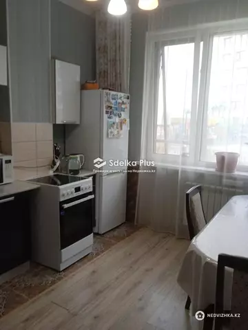 1-комнатная квартира, этаж 2 из 9, 42 м²