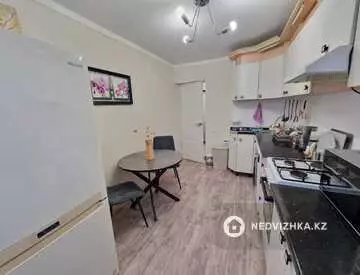 1-комнатная квартира, этаж 1 из 9, 32 м²