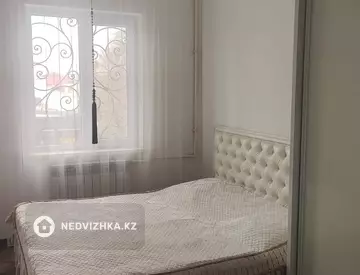 3-комнатная квартира, этаж 2 из 5, 62 м², на длительный срок