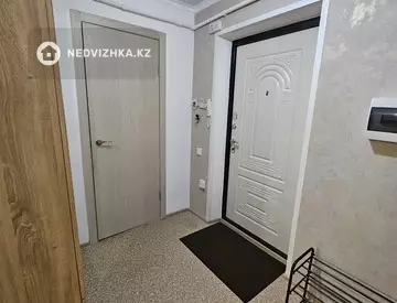 1-комнатная квартира, этаж 9 из 9, 40 м²