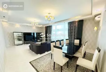 3-комнатная квартира, этаж 5 из 23, 135 м²