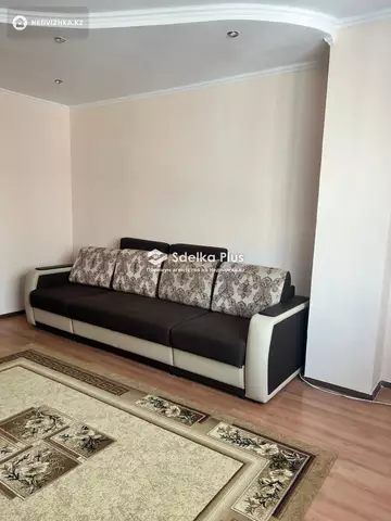 2-комнатная квартира, этаж 4 из 10, 66 м²