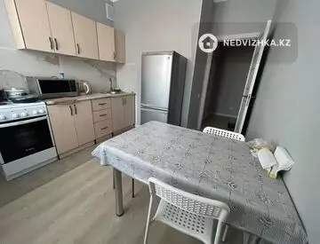 2-комнатная квартира, этаж 2 из 7, 54 м²