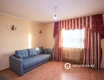 3-комнатная квартира, этаж 8 из 15, 103 м²