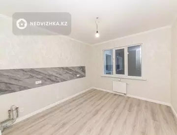 1-комнатная квартира, этаж 3 из 9, 42 м²