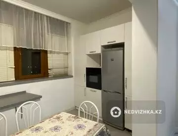 2-комнатная квартира, этаж 8 из 16, 90 м²