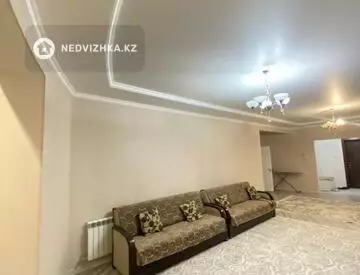 2-комнатная квартира, этаж 8 из 16, 90 м²