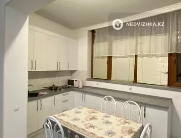 2-комнатная квартира, этаж 8 из 16, 90 м²