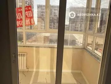 2-комнатная квартира, этаж 3 из 10, 71 м²