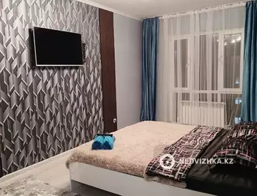 2-комнатная квартира, этаж 6 из 9, 48 м², посуточно