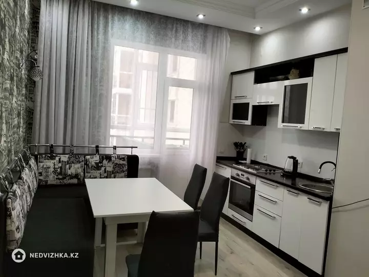 40 м², 1-комнатная квартира, этаж 2 из 5, 40 м², посуточно, изображение - 1