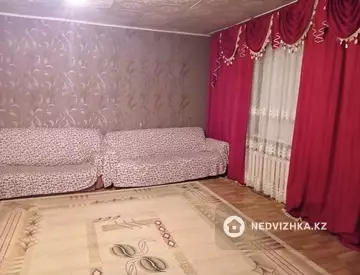 5-комнатный дом, 4 соток, 150 м², на длительный срок