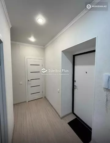 1-комнатная квартира, этаж 9 из 9, 38 м²