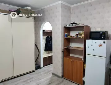 1-комнатная квартира, этаж 4 из 5, 38 м²