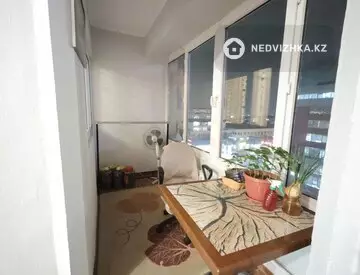 2-комнатная квартира, этаж 8 из 9, 60 м²