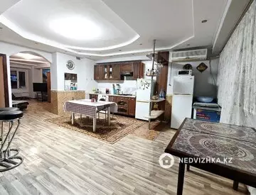 2-комнатная квартира, этаж 8 из 9, 60 м²