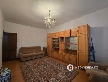 2-комнатная квартира, этаж 9 из 9, 62 м²