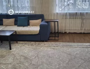 3-комнатная квартира, этаж 2 из 3, 89 м², на длительный срок