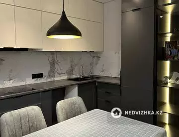 2-комнатная квартира, этаж 2 из 10, 60 м²