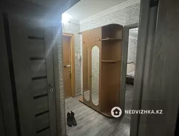 2-комнатная квартира, этаж 3 из 5, 66 м², на длительный срок