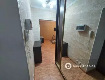 1-комнатная квартира, этаж 1 из 9, 38 м²