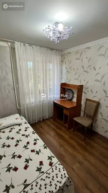 4-комнатная квартира, этаж 3 из 9, 80 м²