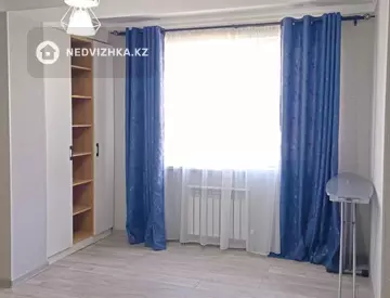 3-комнатная квартира, этаж 4 из 5, 80 м²