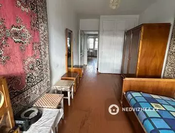 2-комнатная квартира, этаж 4 из 5, 44 м²